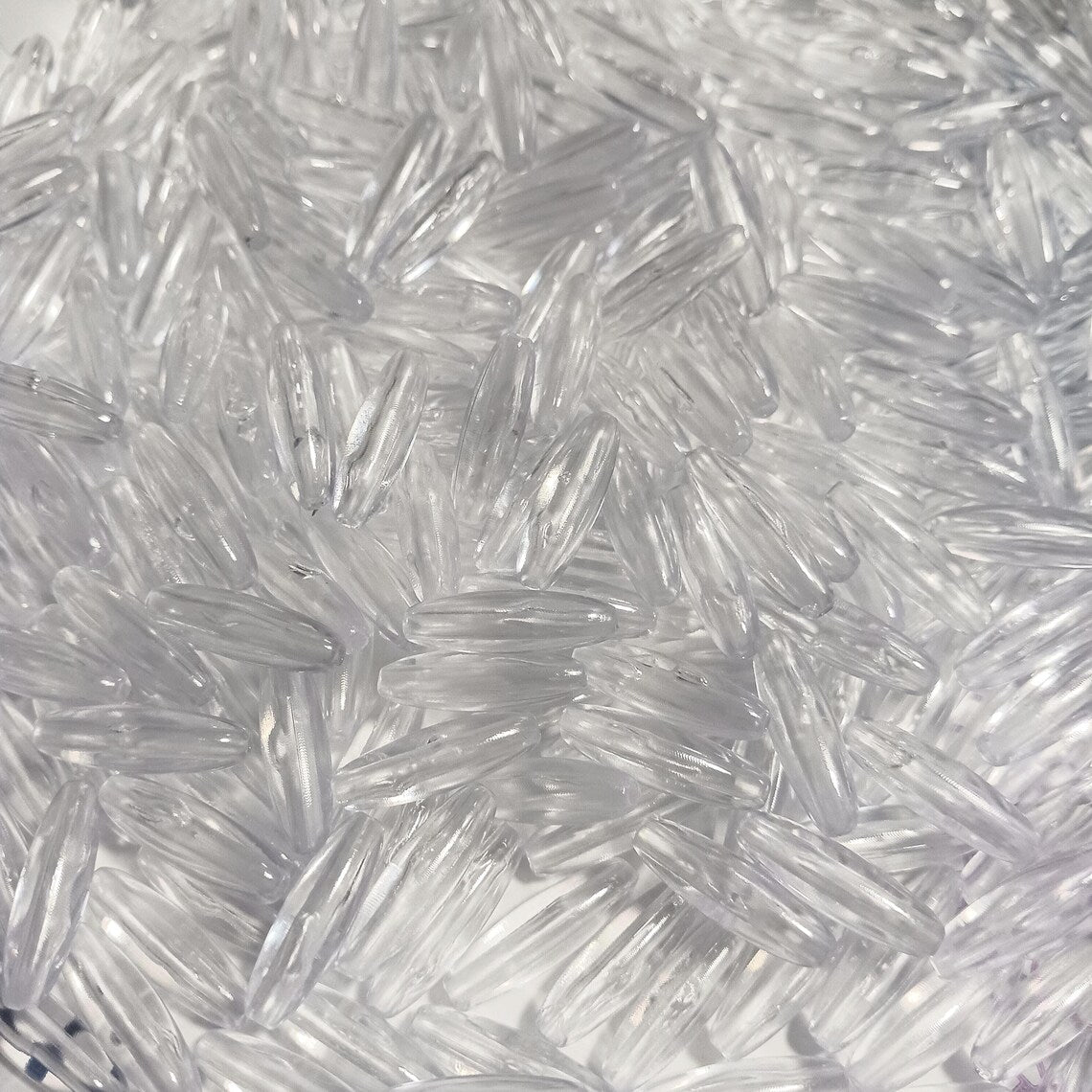 
                  
                    Clear crystal spaghetti beads 19mm plastic tube beads
                  
                