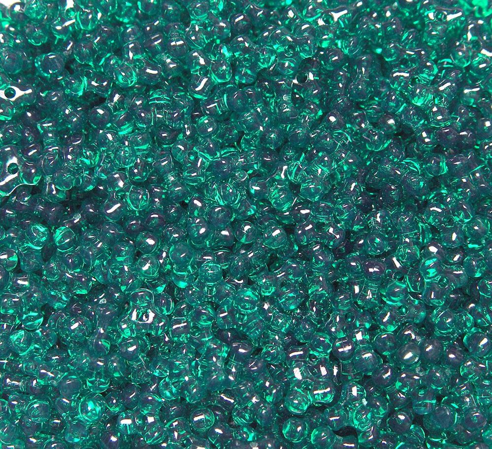 Emerald Tri Beads 500pc