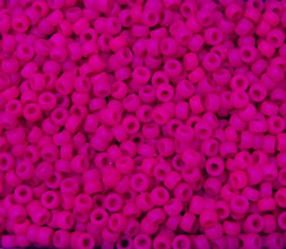 6.5x4mm Matte Magenta Mini Pony Beads