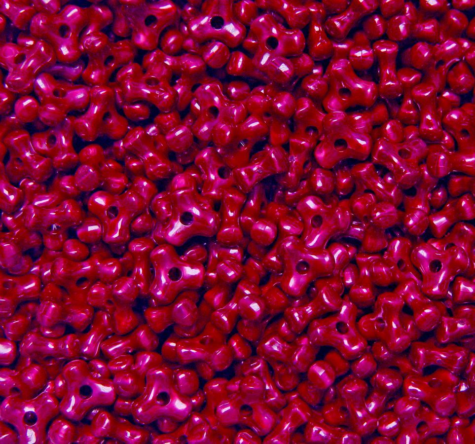 Pearl Red Tri Beads 500pc